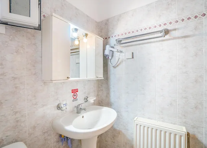 Captain Spiros Casa Nuova 2,3 * جايوس