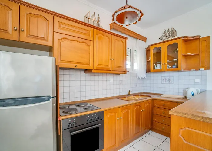 Captain Spiros Casa Nuova 2,3 *